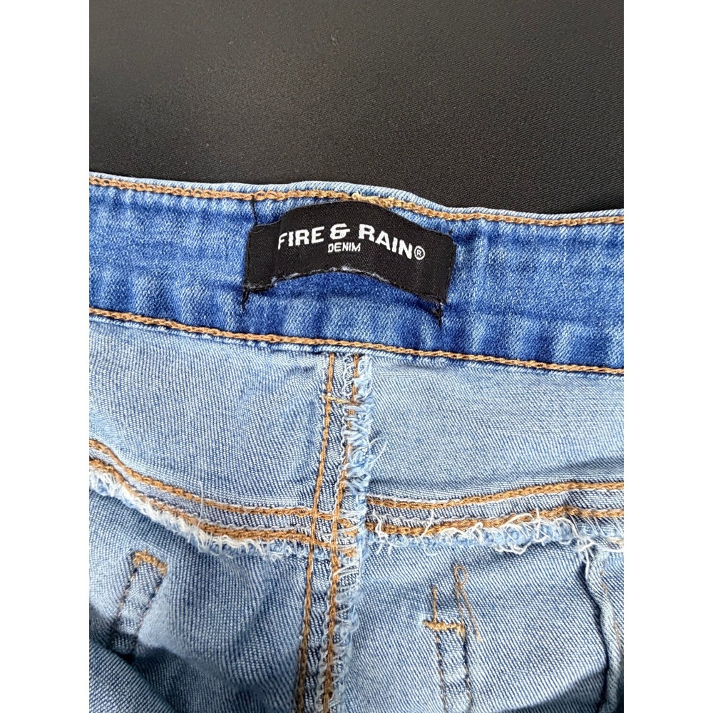Fire & Rain Denim Distressed Jean Shorts Medium Wash Frayed Hem Size 7 Womens - Picture 5 of 5